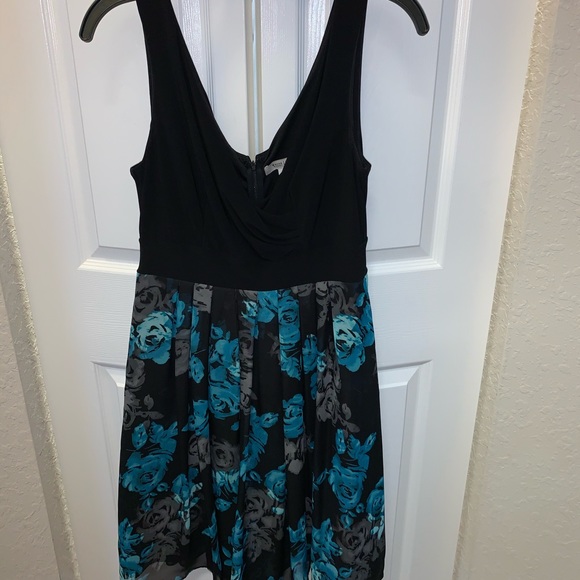 White House black market cocktail dress - Picture 1 of 3